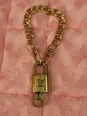 Louis Vuitton Gold-tone Padlock Chain Charm with Key #301
